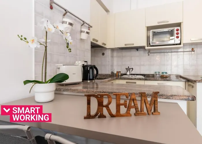 And Cozy In Crocetta By Wonderful Italy Apartman *