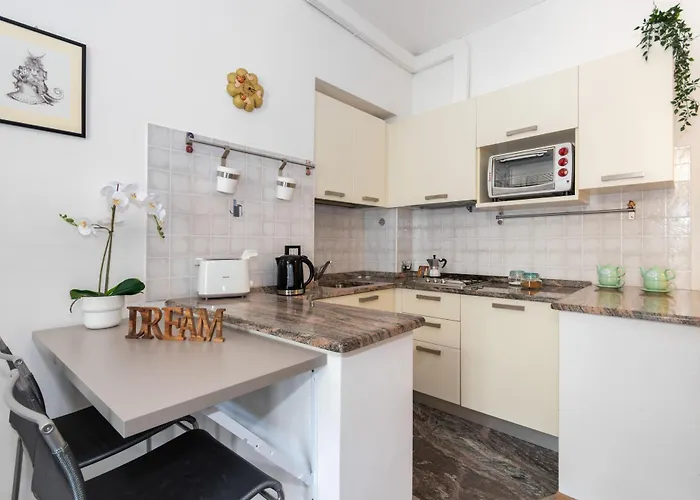 And Cozy In Crocetta By Wonderful Italy Apartman Torino
