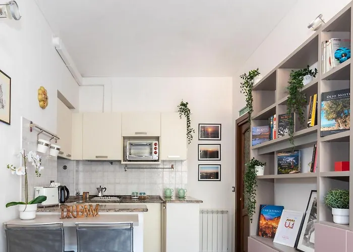 아파트 And Cozy In Crocetta By Wonderful Italy *