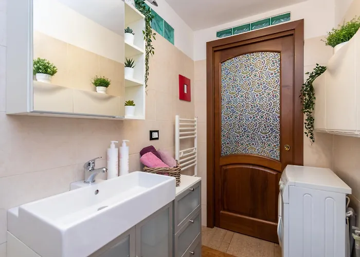 And Cozy In Crocetta By Wonderful Italy 아파트 *